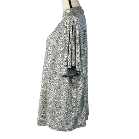 Worthington 2X-Large Top Geometric Keyhole V-Neck Flutter Sleeve Stretch - Picture 6 of 8